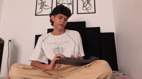 alex_mark_ online show from 10, 3, 2026