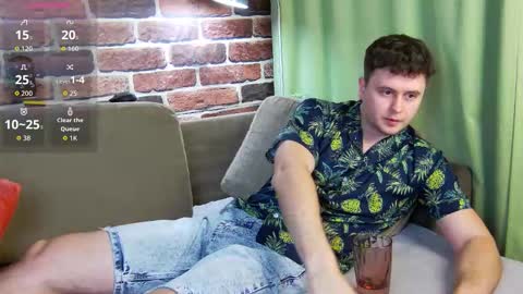 Snapshot of alex_onelove chatting on 26, 9, 2025 Alex online show from 26, 9, 2025