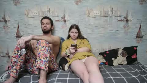 Alex and Sarah online show from 16, 11, 2025