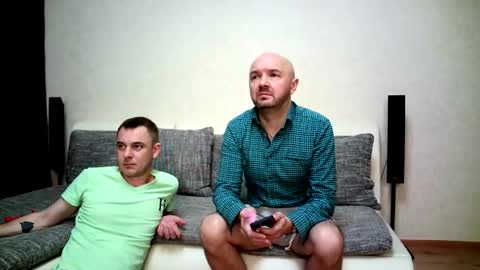 Alex and Tobey online show from 19, 11, 2025