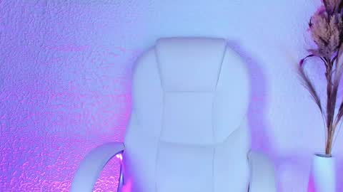Snapshot of alexa_fox18 chatting on 24, 12, 2024 Alexa online show from 24, 12, 2024