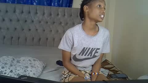 Snapshot of alexa_foxxie chatting on 4, 1, 2025 Alexa online show from 4, 1, 2025