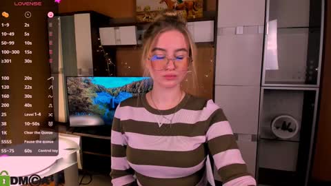Snapshot of alexa_glory chatting on 6, 12, 2024 Alexa online show from 6, 12, 2024