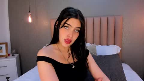 Snapshot of alexa_thaylor_ chatting on 31, 12, 2024 Alexa Thaylor online show from 31, 12, 2024