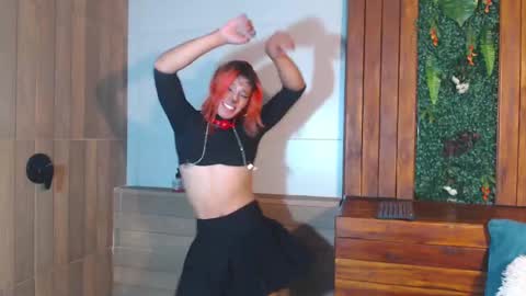 alexa_vandercloude online show from 30, 1, 2025