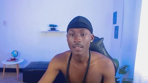 Snapshot of alexaandro18 chatting on 5, 5, 2026 Alexandro online show from 5, 5, 2026