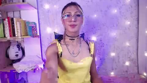 alexaavandercloude online show from 18, 4, 2026