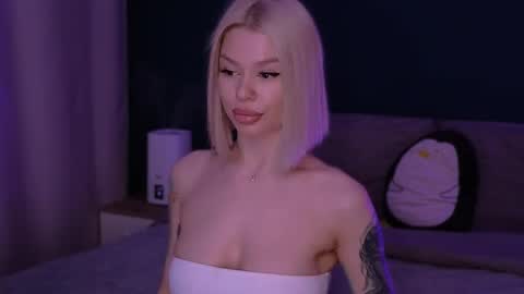 Alexa Mason online show from 28, 2, 2025