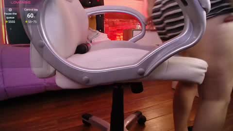 Snapshot of alexamoon__ chatting on 30, 1, 2025 Alexa Moon online show from 30, 1, 2025