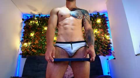 Alex Collin online show from 2, 4, 2026