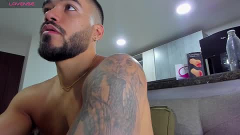 Onlyfansalexmartinezwb  Instagram alexwbmartinez  Twitter martinezcb937 online show from 19, 1, 2025