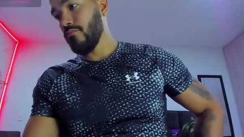 Onlyfansalexmartinezwb  Instagram alexwbmartinez  Twitter martinezcb937 online show from 28, 2, 2025