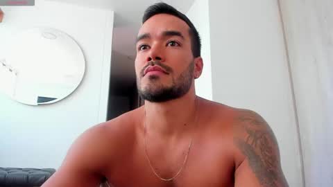 Snapshot of alexander_martines chatting on 17, 6, 2026 Onlyfansalexmartinezwb Instagram alexwbmartinez Twitter martinezcb937 online show from 17, 6, 2026