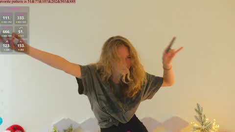 Snapshot of alexandra_demore chatting on 4, 2, 2025 Alexandra Demore online show from 4, 2, 2025
