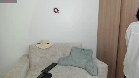 I am Alexandra online show from 29, 12, 2024