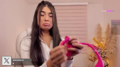 Alexandra Rodriguez online show from 24, 11, 2025