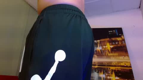 Snapshot of alexgiraldo__ chatting on 11, 6, 2026 alexgiraldo__ online show from 11, 6, 2026