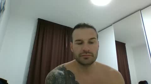 Snapshot of alexgrandi2024 chatting on 1, 2, 2025 rey ale84 online show from 1, 2, 2025