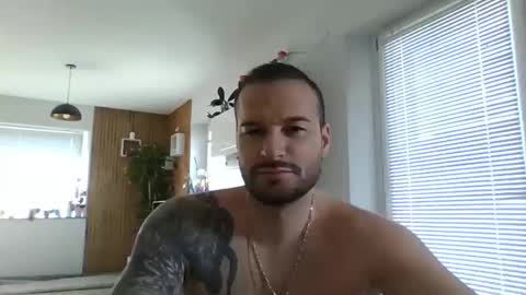 Snapshot of alexgrandi2024 chatting on 16, 3, 2026 rey ale84 online show from 16, 3, 2026