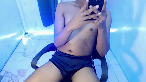 Snapshot of alexgrayanx chatting on 15, 9, 2025 alexgrayanx online show from 15, 9, 2025