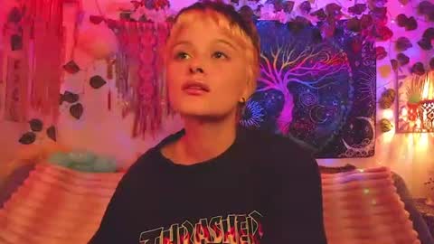 Alex online show from 4, 7, 2026