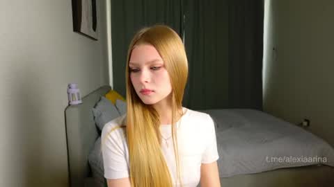 Snapshot of alexialunaris chatting on 13, 5, 2026 Alexia online show from 13, 5, 2026