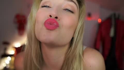 Alexis Texas online show from 26, 2, 2025