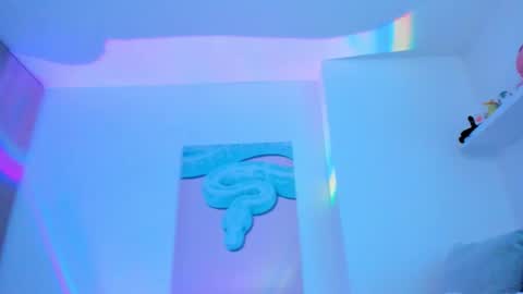 Alexiis 3 online show from 16, 10, 2025