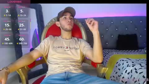 Snapshot of alexiscollinss chatting on 8, 3, 2025 alexiscollinss online show from 8, 3, 2025