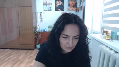 Snapshot of alexismillers chatting on 15, 9, 2025 AlexisMillers online show from 15, 9, 2025