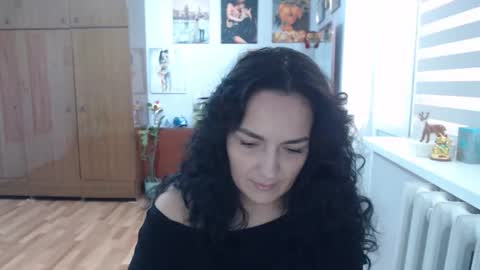 Snapshot of alexismillers chatting on 19, 9, 2025 AlexisMillers online show from 19, 9, 2025