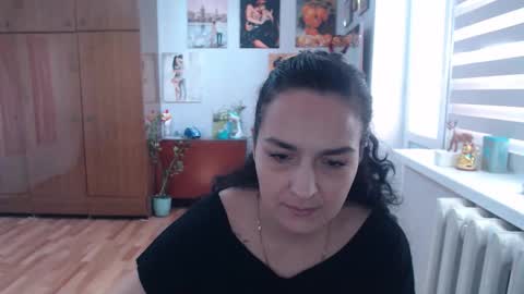 Snapshot of alexismillers chatting on 5, 10, 2025 AlexisMillers online show from 5, 10, 2025