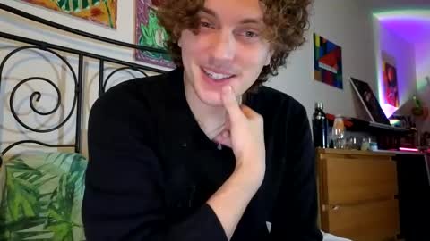 Snapshot of alexrhodesxxx chatting on 8, 1, 2025 Alex online show from 8, 1, 2025