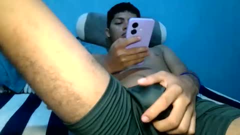 alexsexy1405 online show from 13, 4, 2026