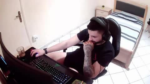Snapshot of alexthepro00 chatting on 13, 6, 2026 alexthepro00 online show from 13, 6, 2026
