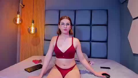 Snapshot of alexxa_ortiz chatting on 13, 9, 2025 ALEXANDRA online show from 13, 9, 2025