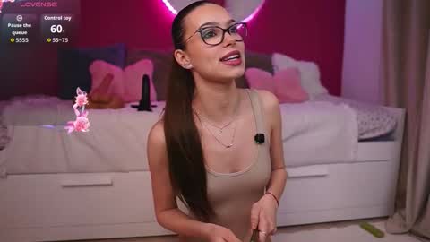 Alexxis Rae online show from 8, 3, 2026