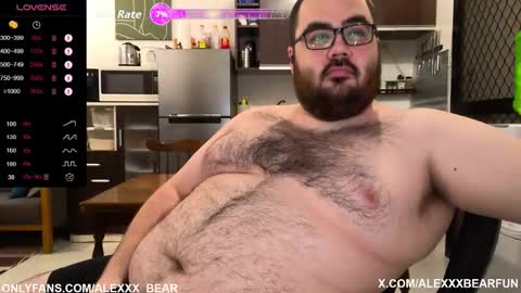 Snapshot of alexxxbear chatting on 1, 11, 2025 alexxxbear online show from 1, 11, 2025