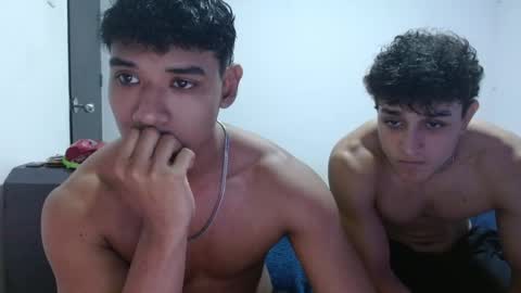 Snapshot of alfred_cantillo chatting on 17, 11, 2025 alfred_cantillo online show from 17, 11, 2025