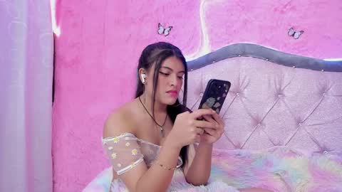 Carolina Join The Fan Club  online show from 15, 12, 2024