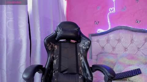 Carolina Join The Fan Club  online show from 24, 1, 2025