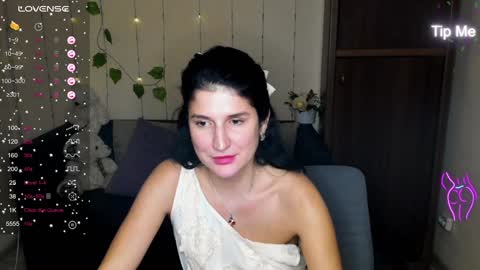 Snapshot of alianna_solo_kiss chatting on 11, 1, 2025 Alianna online show from 11, 1, 2025