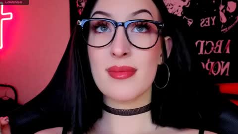Snapshot of alice___mistress chatting on 22, 5, 2026 Miss Alice online show from 22, 5, 2026