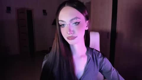 Alice Aris online show from 2, 10, 2025