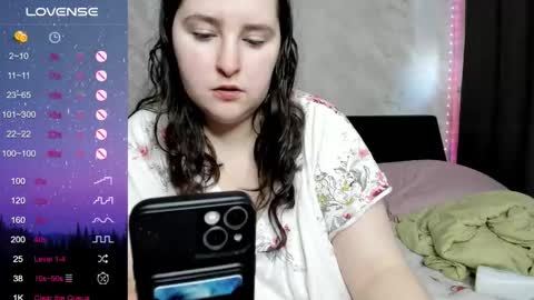 Snapshot of alice_allens chatting on 1, 10, 2025 Alice online show from 1, 10, 2025
