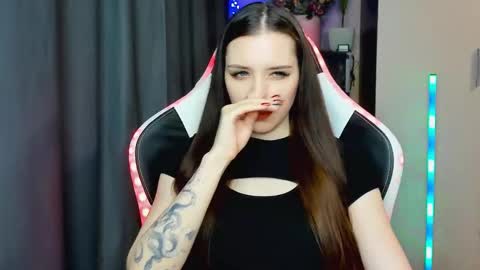 Snapshot of alice_bailey chatting on 13, 9, 2025 Alice online show from 13, 9, 2025