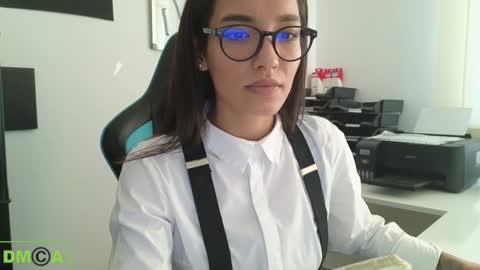 Snapshot of alice_bane chatting on 6, 1, 2025 A R Y A  T I A online show from 6, 1, 2025