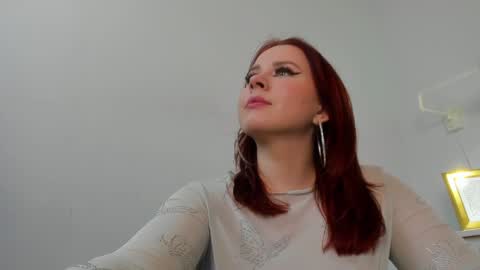 Snapshot of alice_bess chatting on 30, 12, 2024 Alice.....Welcome to my room Lets get to know each other better and have an unforgettable time online show from 30, 12, 2024