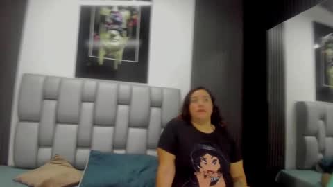 Snapshot of alice_bruno chatting on 9, 10, 2025 online show from 9, 10, 2025