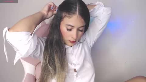 alice_cespedes online show from 26, 10, 2025